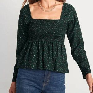 *NWOT* Floral Smocked Babydoll Blouse